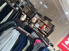 -UNDER ARMOUR(八达岭奥莱店)