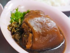 -Kha Mu Charoensang(Silom)