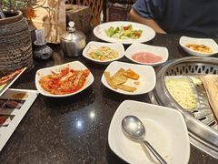 -木槿花韩式炭烤·熟成肉工坊(孙文东路店)