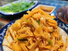 -蜗牛小馆醉乡民谣云南菜(惠新西里店)