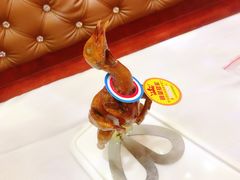 脆皮嫩香乳鸽-威尼斯西餐厅(东区店)