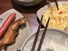 -亮亮面馆(经六路店)