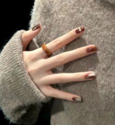 -悦指间美甲美睫