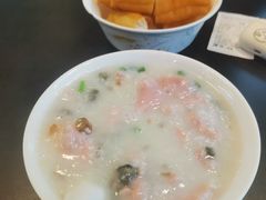 皮蛋瘦肉粥-伍湛记 · 广州老字号(龙津中路店)