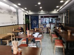 大堂-阿扁杭州面(苗圃店)