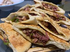 驴肉火烧-元鼎宝驴香·全驴宴(江宁店)