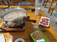 -养牛邓·潮汕牛肉海鲜自助火锅(广州店)