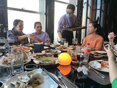 -唐拉雅秀酒店-西锦汇空中BBQ·思创餐厅