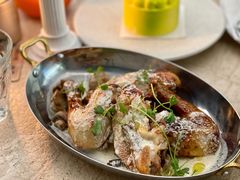 黑松露奶油蘑菇烤春鸡-玲婧胡同·生日蛋糕·餐厅(嘉里城店)