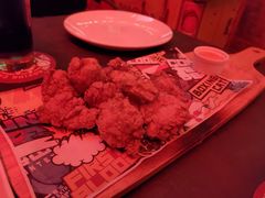 拳击猫红色擂台炸鸡块-Boxing Cat Brewery拳击猫精酿啤酒馆(永福店)