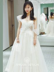 时尚简约-AMOUR·爱沫婚纱礼服·小众设计品牌