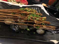 -何师烧烤·香辣蟹·川菜·30年老品牌(太古里旗舰店)