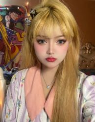 -DO A HAIRSTYLE