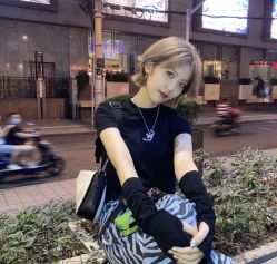 -DL HAIR SALON