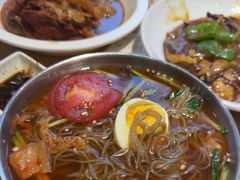 -关东小磨东北菜(上海长风大悦城店)