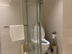 -上海虹桥君丽假日酒店(娄山关路地铁站店)
