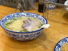 枫镇肉面-裕兴记·三虾面(西北街总店)
