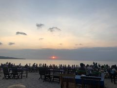 -Lia Cafe