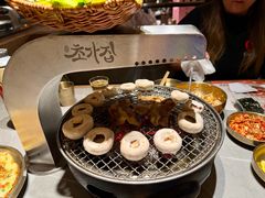 -草家酱蟹炭火烤肉店(珲春南路一店)