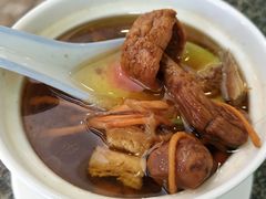 松茸炖鸡汤-春阳水饺(香槟广场店)