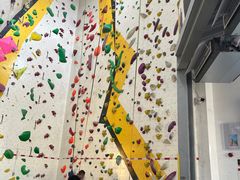 -问山MountQuest攀岩馆