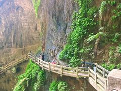 -龙水峡地缝景区