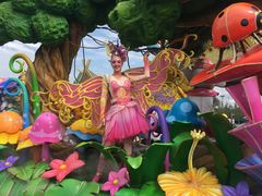 -七彩云南欢乐世界