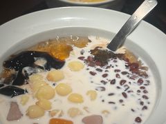-RUXU入续糖水铺与包(卓悦中心店)
