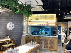 大堂-馋三尺蟹粉小笼(人民广场店)