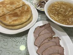 -李连贵熏肉大饼(沈阳站店)