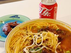 -粉八·云南米线·建水烧烤(常熟路店)