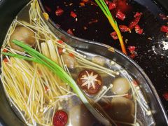 -钢管厂五区小郡肝串串香(奥克斯广场锦城万达店)