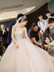 -LOVINA洛维娜婚纱礼服