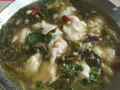 酸菜鱼锅仔-顶顶香煎饼家常菜(金花南路店)