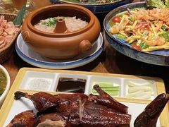 -老滇山寨•云南特色菜•地方菜•民族风情歌舞表演(金碧店)