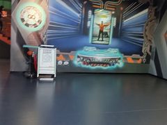 -极限PLAY运动娱乐新世界·团建派对表演休闲馆·室内高空游乐园