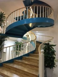 -新蝶变皮肤管理中心