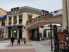 -王府井奥莱临潼小镇(临潼店)