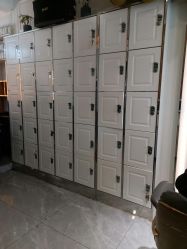 -一東造型烫发染发