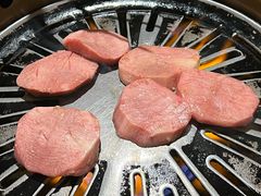 厚切牛舌-炼火烤肉店