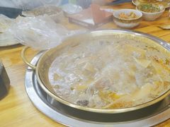 -顶顶汤火牛排火锅·经典铜锅涮肉