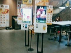 -麦当劳(秣陵路店)