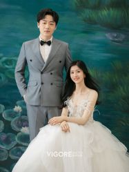 -雪中彩影婚纱摄影·微光艺术中心