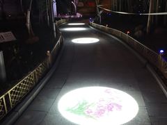 -绳金塔