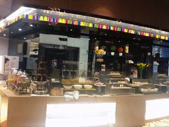 -荣誉国际酒店-云顶旋转餐厅