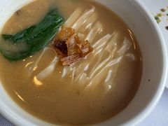 老娘炝锅面-马仕玖煲·融合菜·酥不腻烤鸭(人大店)