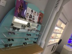 -唯儿诺儿童医院·儿科·眼科·口腔(海岸城店)