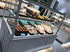 面包甜点陈列柜-罗莎蛋糕(松雅湖店)