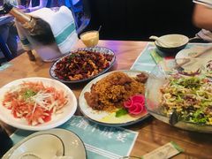 -临界音乐酒馆·小龙虾·江湖菜(华熙LIVE·鱼洞店)
