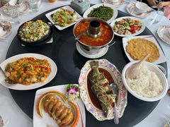 -光海鲜鱼翅餐厅(叻差拉披色路店)